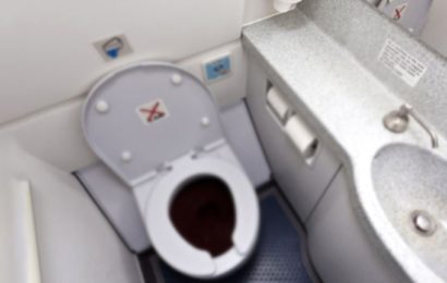 Uçak Tuvaletinde Ölü Bebek Bulundu