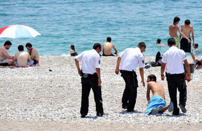 Antalya Konyaaltı Plajında Yine Sapık Vakası
