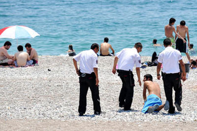 Antalya Konyaaltı Plajında Yine Sapık Vakası